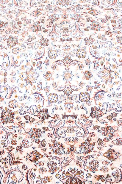 Carpet. Fine silk cashmere. India. Circa...