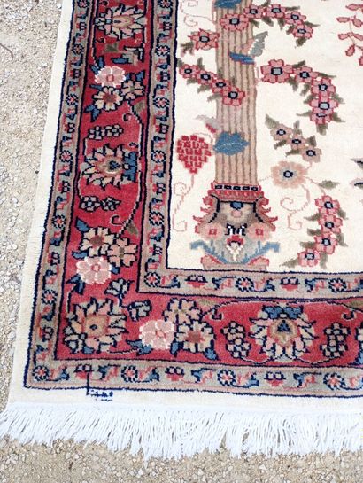 Carpets. Lahore. Pakistan. Wool and silk....