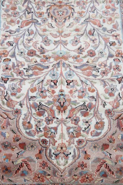 Carpets. Lahore. Pakistan. Wool and silk....