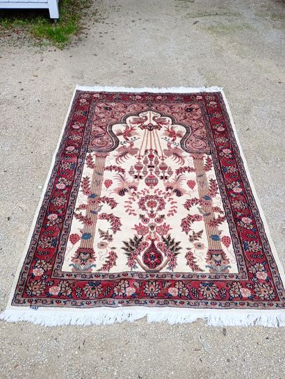 Carpets. Lahore. Pakistan. Wool and silk....