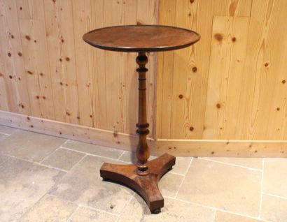 Small mahogany veneered pedestal table with...