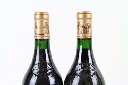 4 bouteilles de PESSAC-LEOGNAN 1990 du Château...