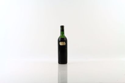 1 bouteille de PAUILLAC du Château LATOUR....