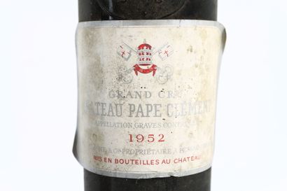 2 bouteilles de PESSAC LEOGNAN 1952 du Château...