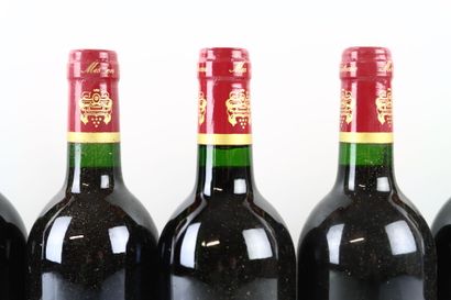 12 bouteilles de SAINT-JULIEN 1995 du Château...