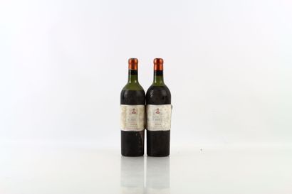2 bouteilles de PESSAC LEOGNAN 1952 du Château...
