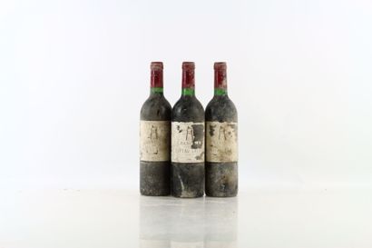 3 bouteilles de PAUILLAC 1983 du Château...