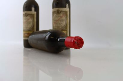 3 bouteilles de MARGAUX 1970 du Château RAUZAN-GASSIES,...