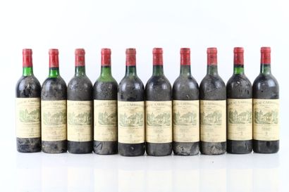 Réunion de 10 bouteilles de GRAVES du Château...