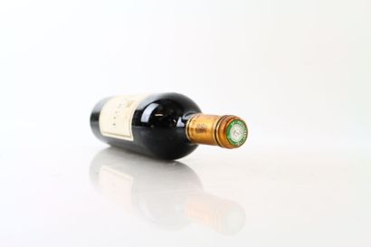 1 bouteille de SAINT-JULIEN 2000 du Château...