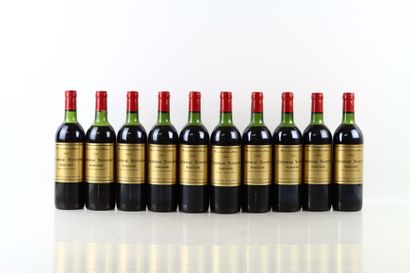 10 bouteilles de MARGAUX 1983 du Château...