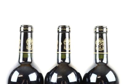 3 bouteilles de SAINT-JULIEN 2010 du Château...