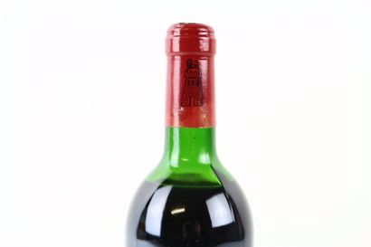 1 bouteille de PAUILLAC 1990 de Château LATOUR...