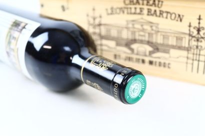 3 bouteilles de SAINT-JULIEN 2010 du Château...