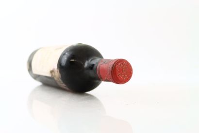 1 bouteille de PAUILLAC 1954 du Château LATOUR...
