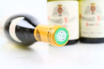 Réunion de 3 bouteilles de MEURSAULT-BLAGNY...