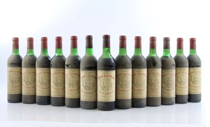 Réunion de 13 bouteilles de SAINT-EMILION...