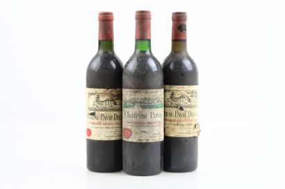 Réunion de 3 bouteilles de SAINT-EMILION,...