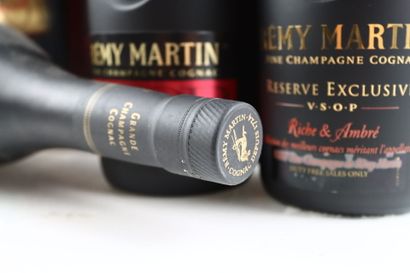 Réunion de 3 bouteilles de COGNAC VSOP de...