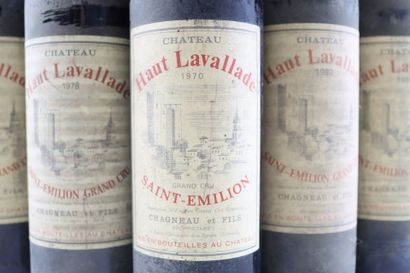 Réunion de 13 bouteilles de SAINT-EMILION...