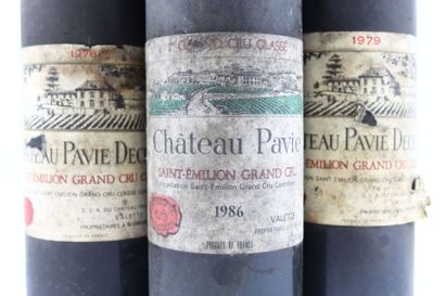 Réunion de 3 bouteilles de SAINT-EMILION,...