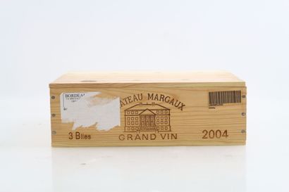3 bouteilles de MARGAUX 2004 du Château MARGAUX,...