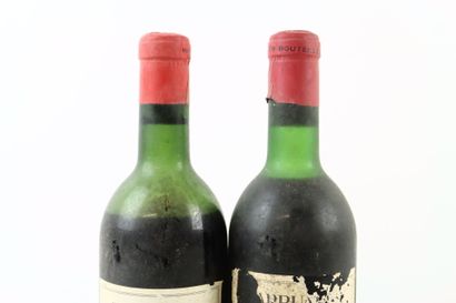 Réunion de 2 bouteilles de PAUILLAC de CARRUADES...