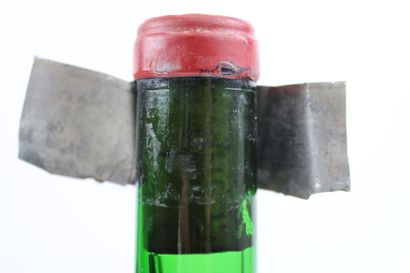 3 Bouteilles de PAUILLAC 1972 supposées du...