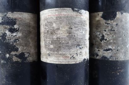 3 Bouteilles de PAUILLAC 1972 supposées du...