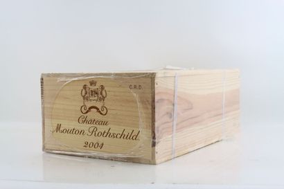 12 bouteilles de PAUILLAC 2004 du Château...