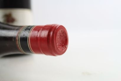 2 bouteilles de VOSNE-ROMANEE 1er Cru Les...