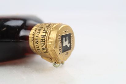 1 bouteille de SCOTCH WHISKY Old Blend par...