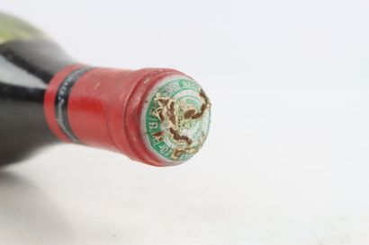 1 bouteille de LA TACHE 1965 du Domaine de...