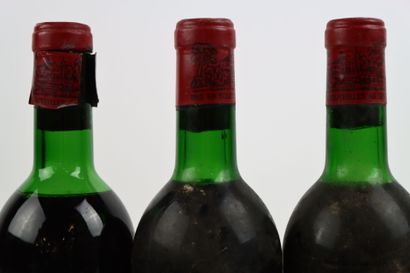 3 Bouteilles de PAUILLAC 1972 supposées du...