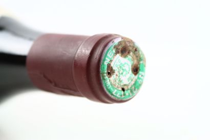 1 bouteille de BONNES-MARES 1974 du Domaine...