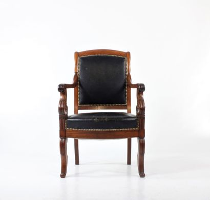 Pair of slightly upturned mahogany and mahogany...