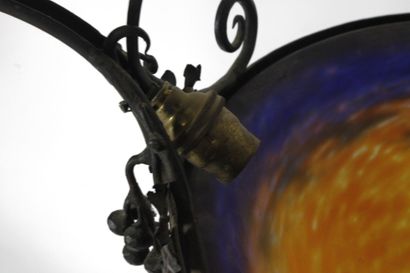 MULLER Frères, Lunéville
Lustre en fer forgé...