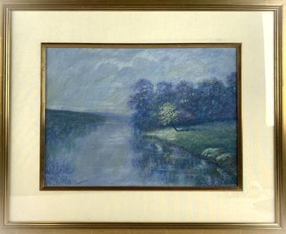 Eugène SENAMAUX (XXE)
Paysage lacustre 
Pastel...