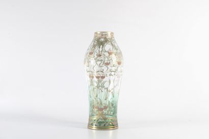 Grand vase en verre émaillé à décor floral...