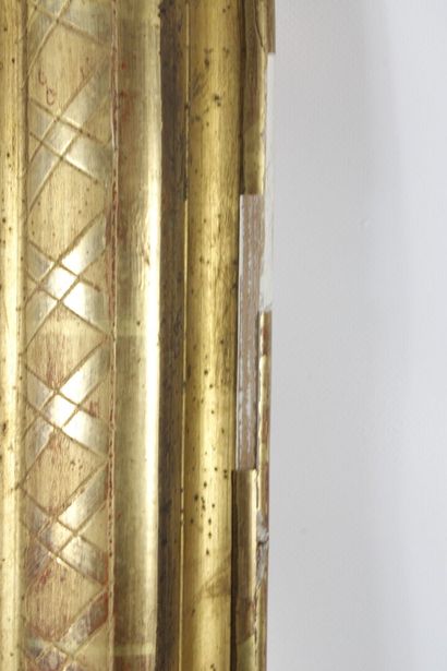 Gilded and carved wood mirror with pearl...
