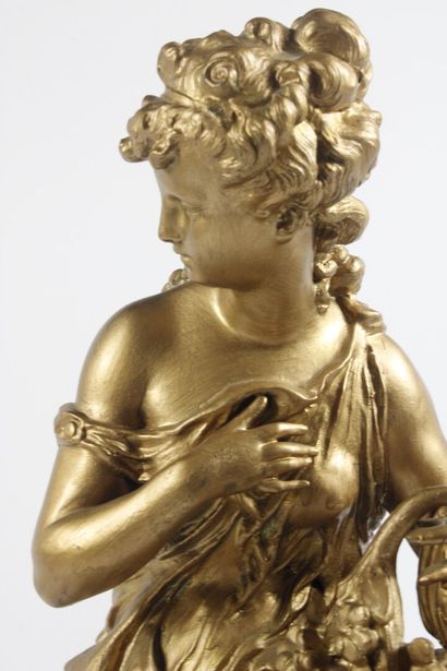 Table clock in chased and gilded bronze,...