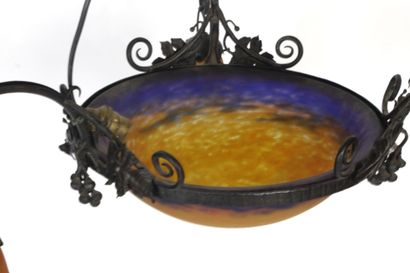 MULLER Frères, Lunéville
Lustre en fer forgé...