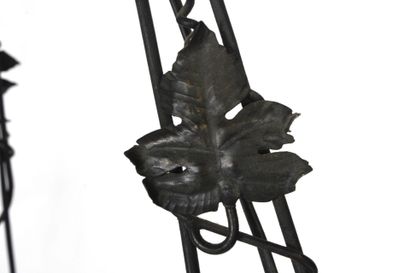 MULLER Frères, Lunéville
Lustre en fer forgé...