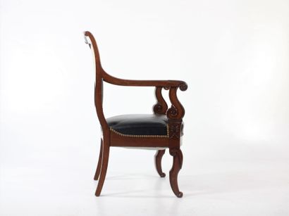 Pair of slightly upturned mahogany and mahogany...