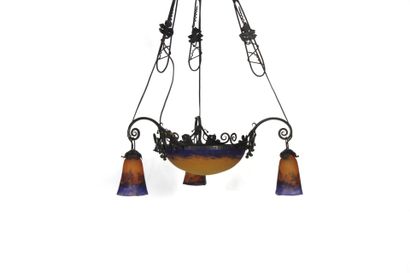 MULLER Frères, Lunéville
Lustre en fer forgé...