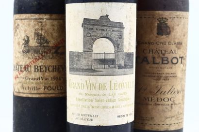 Reunion of 3 bottles of SAINT-JULIEN, dusty...