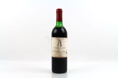1 bottle of PAUILLAC 1976 du Château LATOUR...