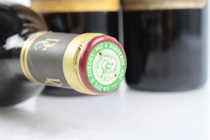 Reunion of 3 bottles of SAINT-JULIEN, yellowed...