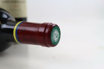 2 bottles of PAUILLAC Carruades de Lafite...