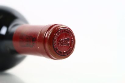 1 bottle of PAUILLAC 1989 from Château LATOUR...